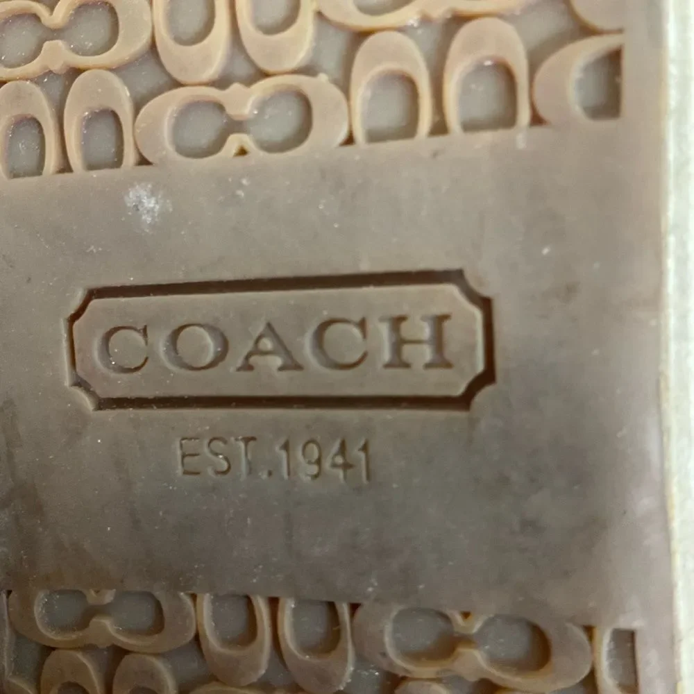 Coach Women’s Signature Dee Cream Lace-up Sneakers Shoes Size 8.5 - Picture 12 of 12